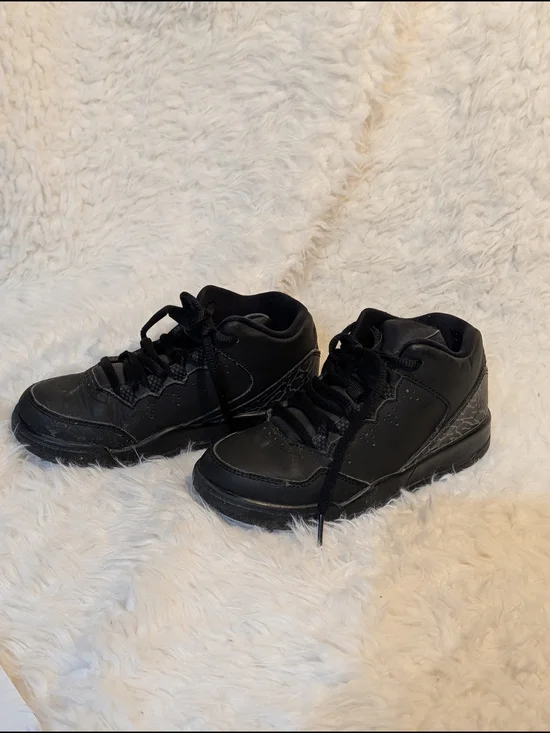 Jordan Black Youth High-Top Sneakers Size 12C - Picture 2 of 4